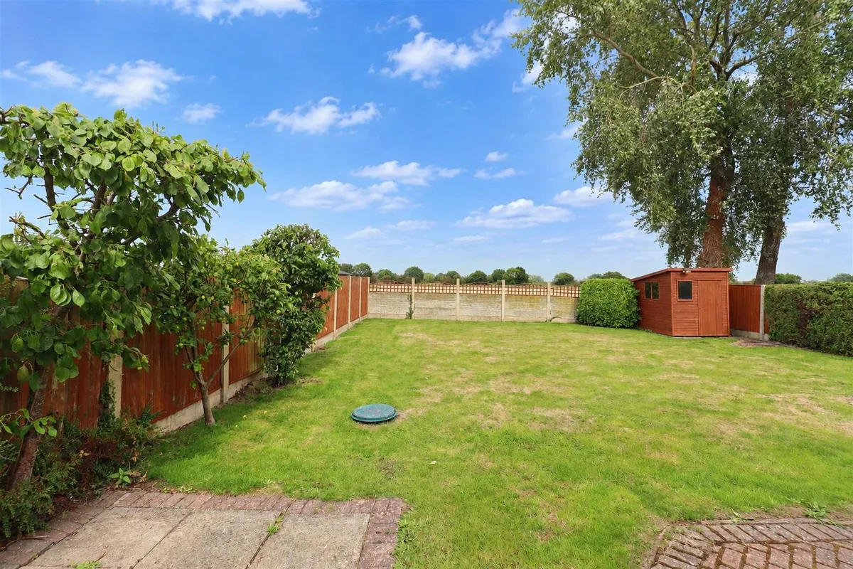 Howden Road, Eastrington