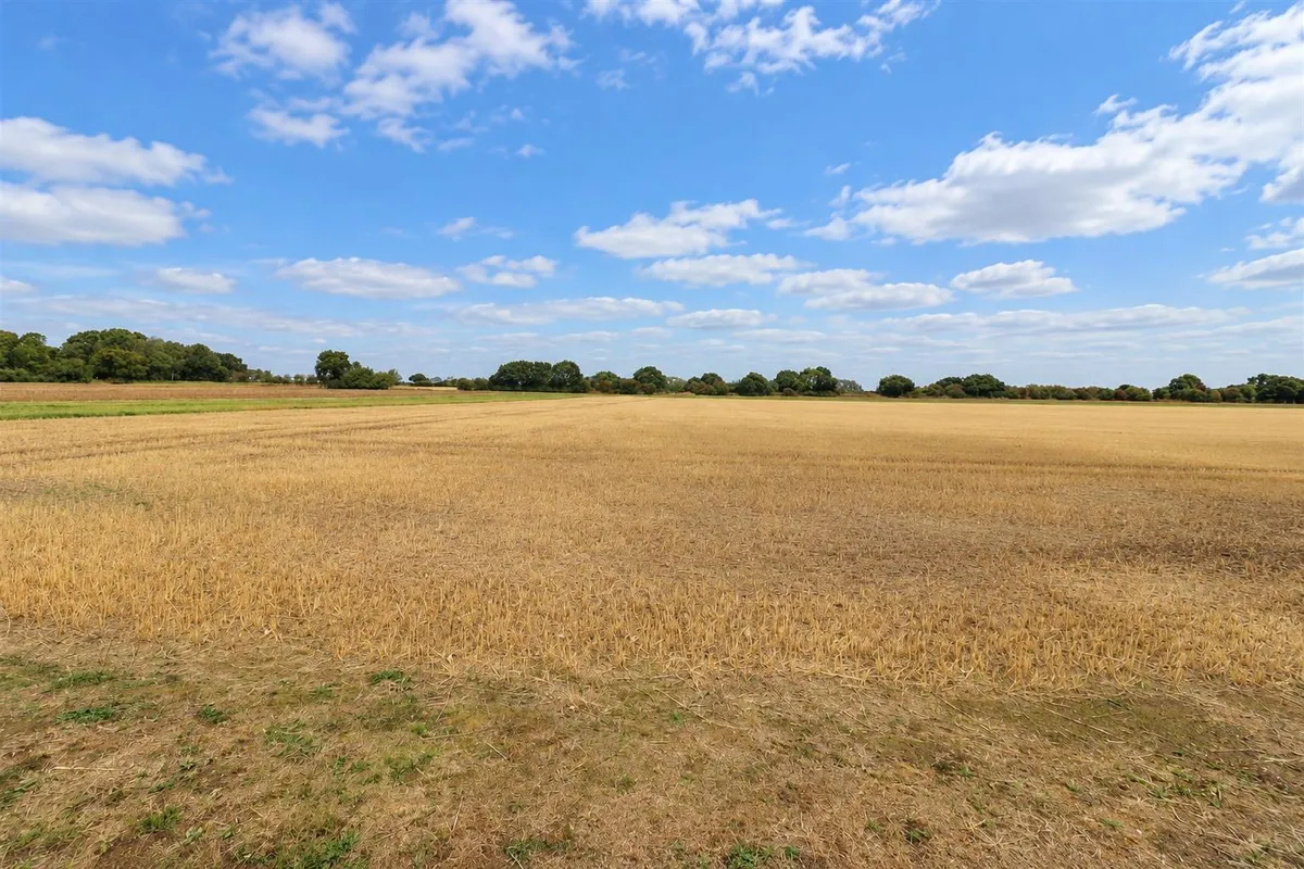 Howden Road, Eastrington