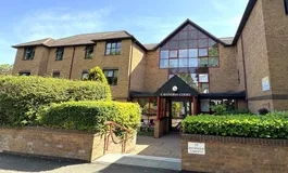 Holmwood Gardens, Wallington, Surrey, SM6 