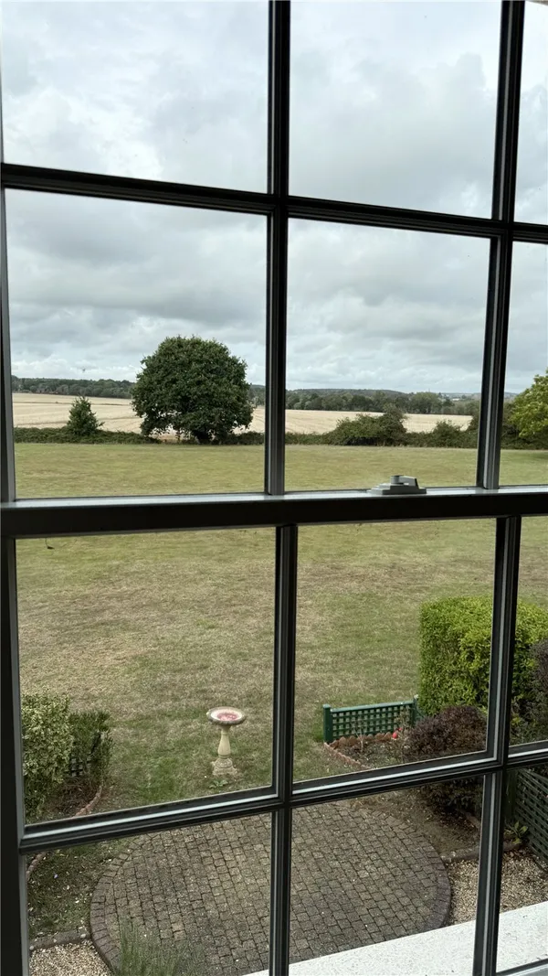 Arundel Wing, Tortington Manor, BN18 photo 5
