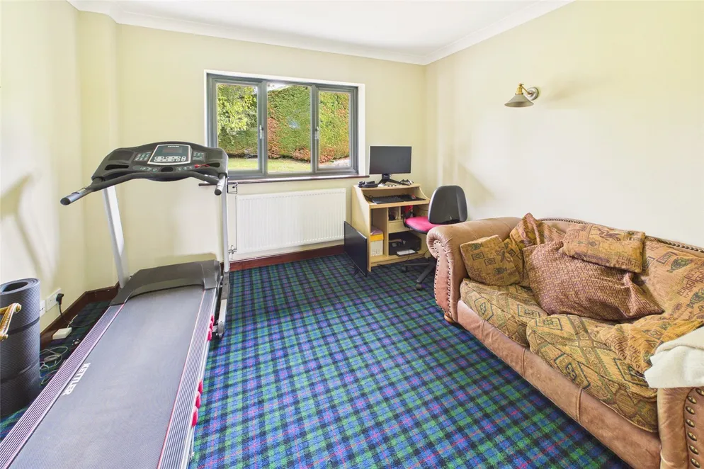 Property carousel item 12
