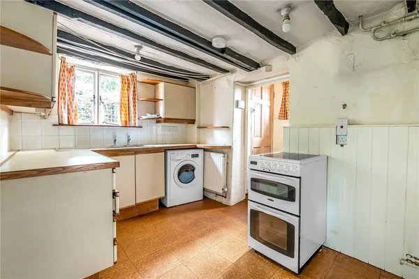 Flanchford Road, Reigate, RH2 photo 2