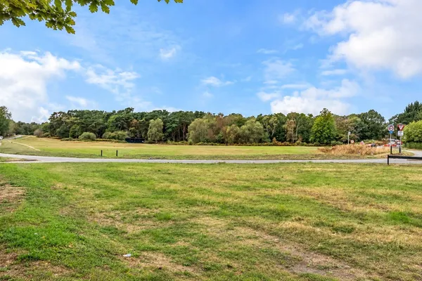 Flanchford Road, Reigate, RH2 photo 11