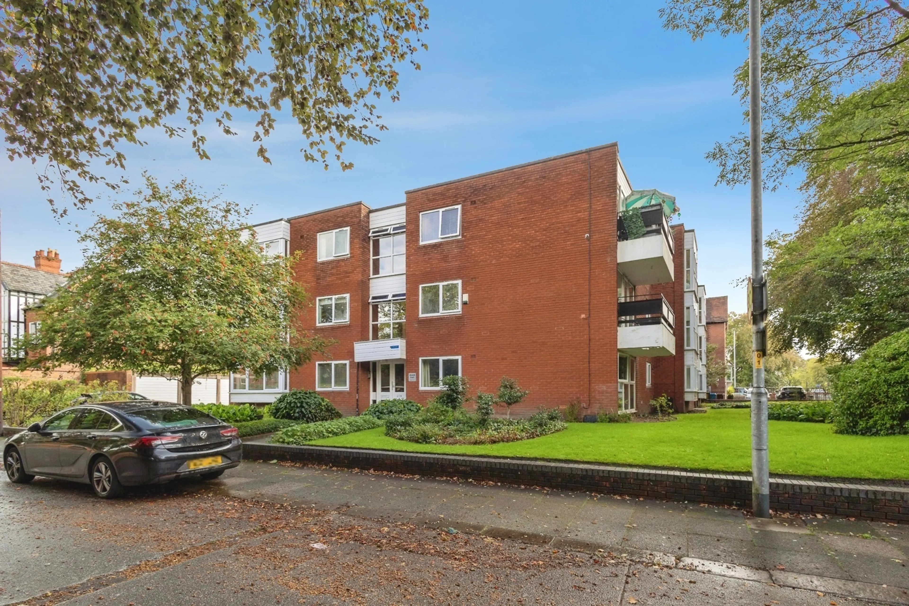 Property photo 0