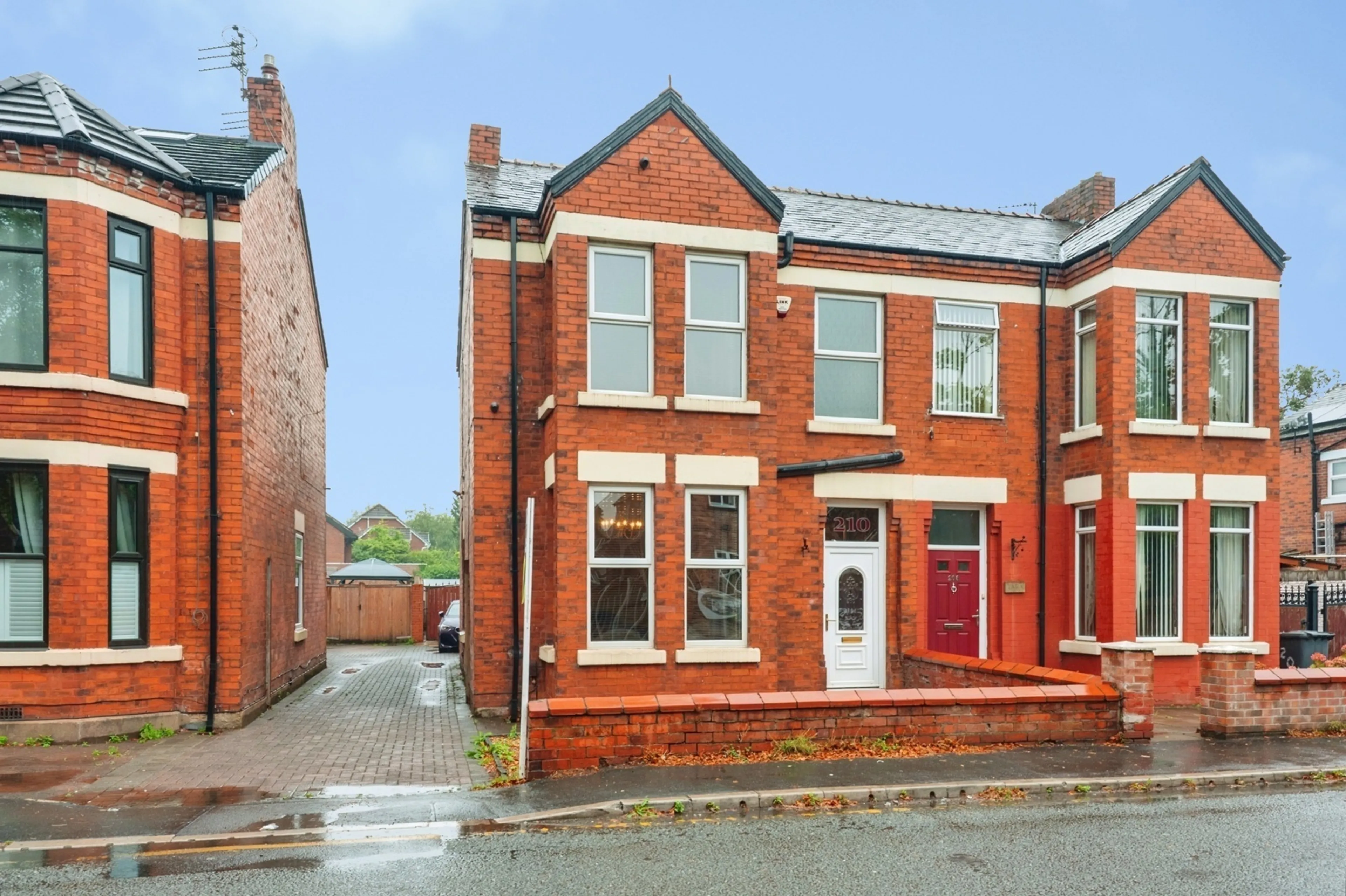 Property photo 0