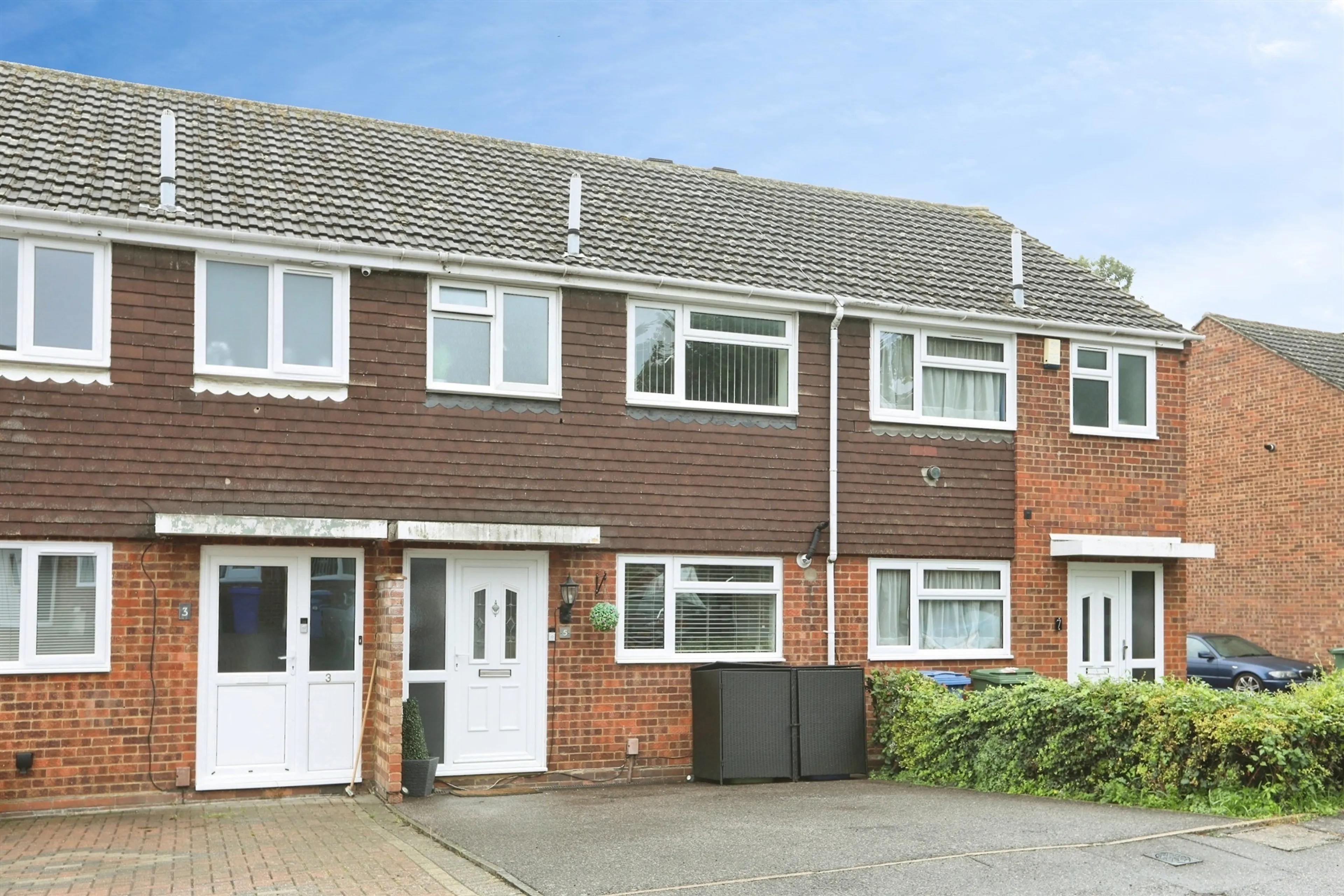 Property at Walmer Gardens, Sittingbourne