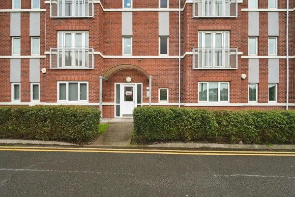 Forebay Drive, Irlam, Manchester, Gre...