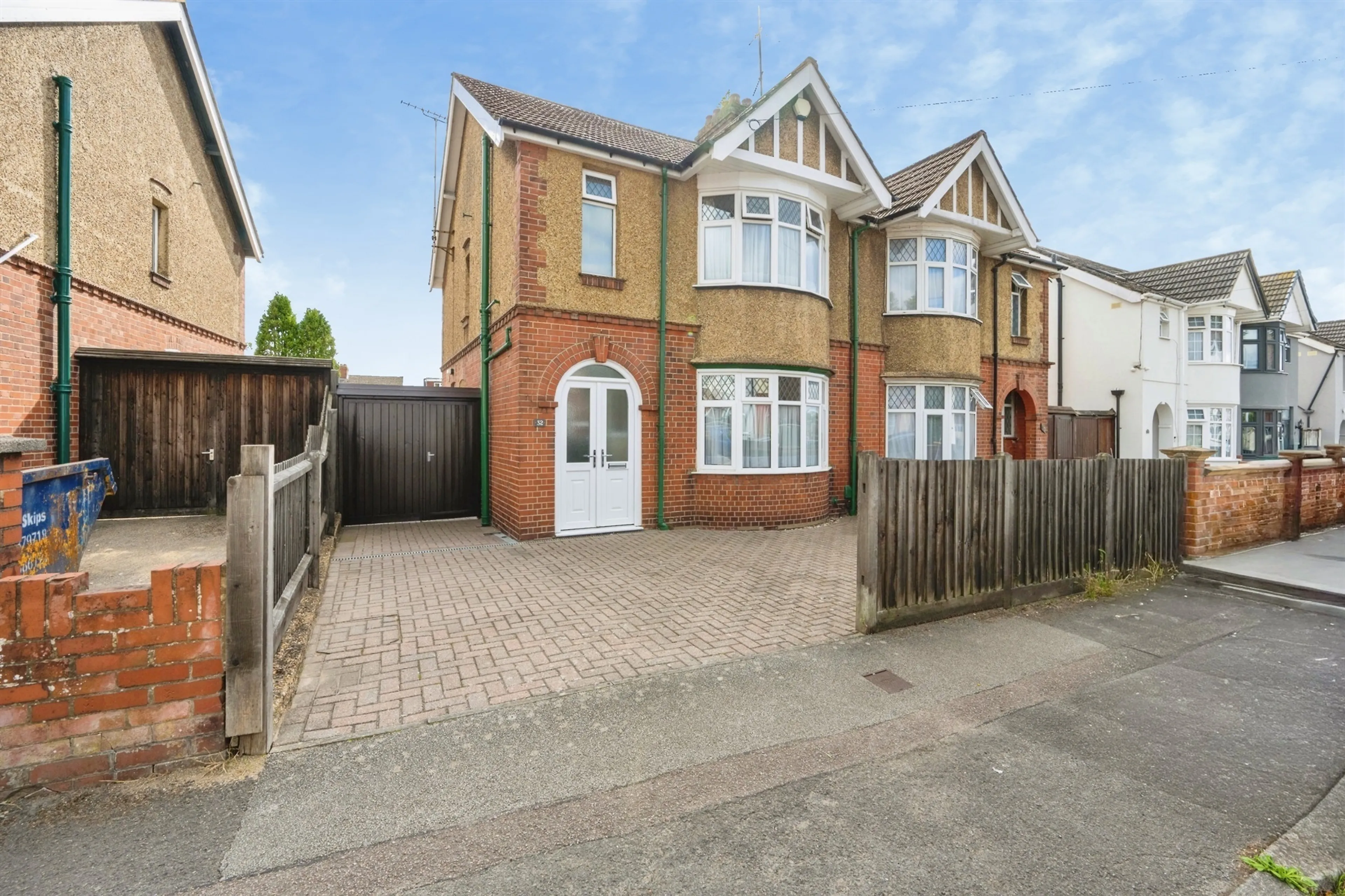 Property photo 0