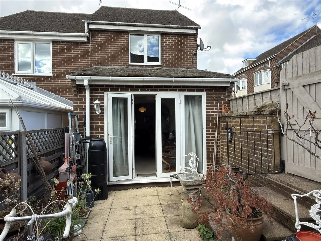 https://mr0.homeflow-assets.co.uk/files/photo/image/48391/2112/_x_/hyeza1VSdkO8fO8gu17NMw.jpg