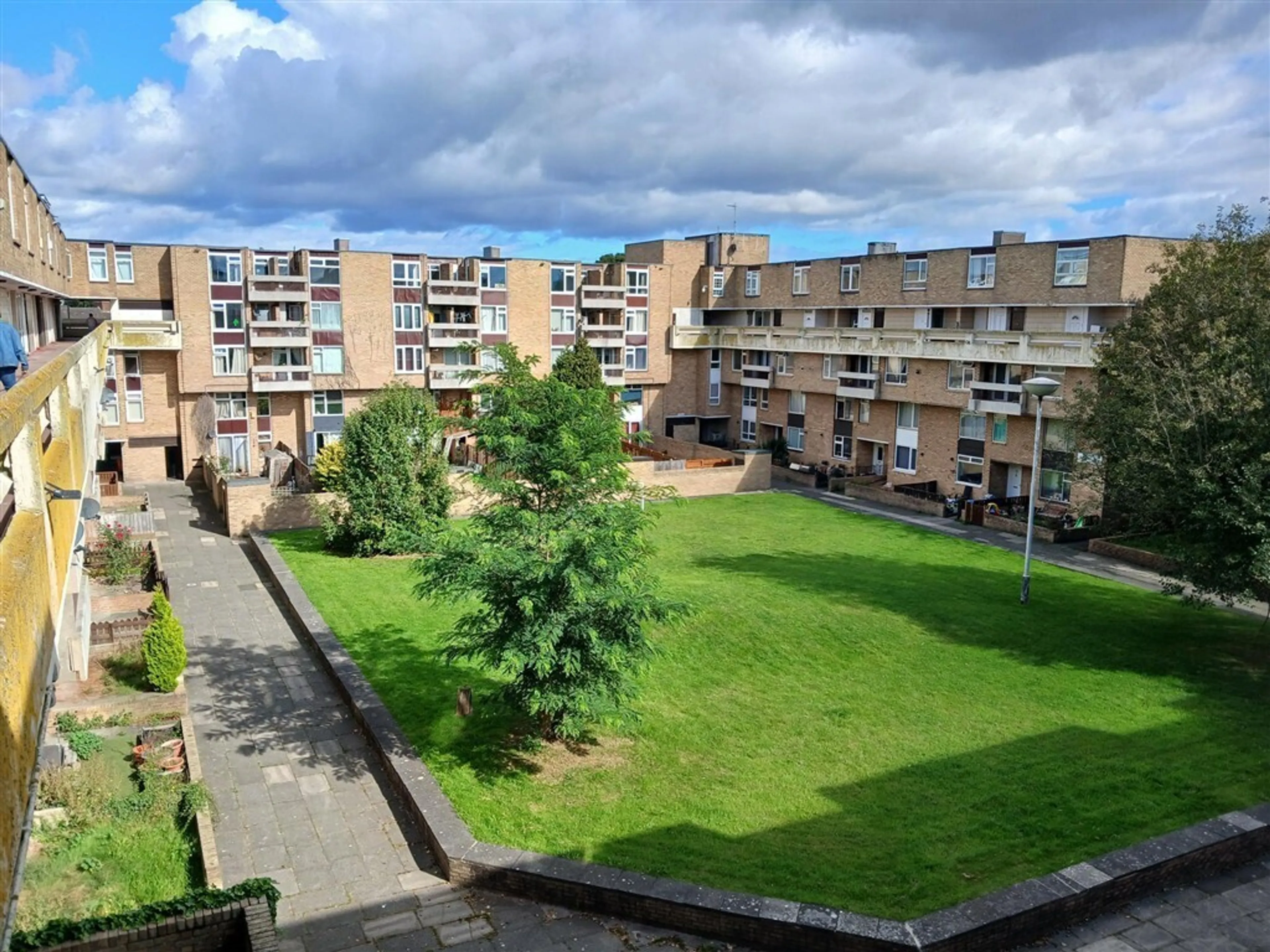 Property at Waterloo Walk, WASHINGTON