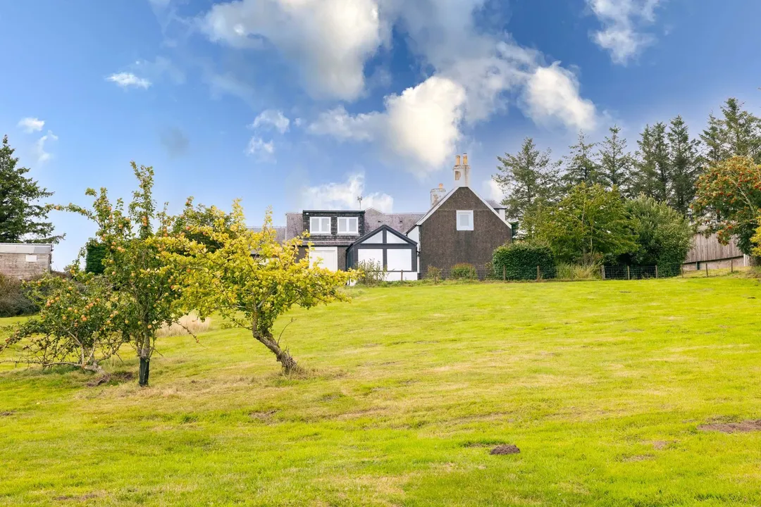 https://mr0.homeflow-assets.co.uk/files/photo/image/48391/2708/_x_/003A6396-Edit-16.jpg