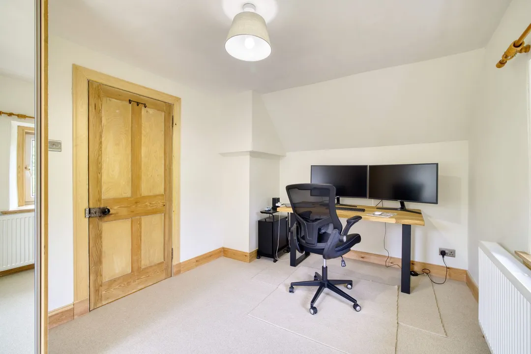 https://mr0.homeflow-assets.co.uk/files/photo/image/48391/2747/_x_/003A6728_HDR-95.jpg