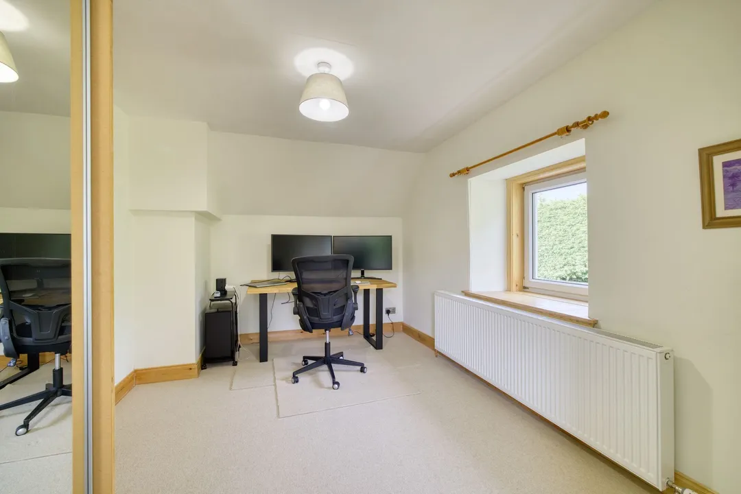 https://mr0.homeflow-assets.co.uk/files/photo/image/48391/2749/_x_/003A6733_HDR-96.jpg