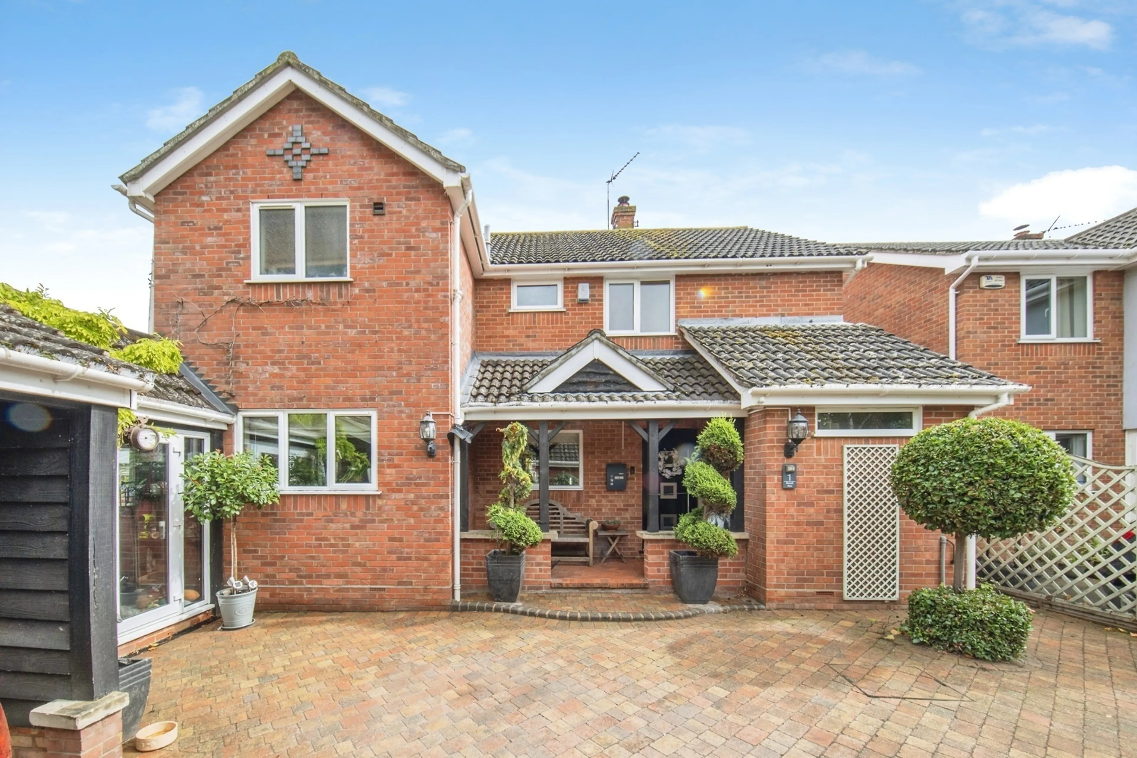 Property photo 0