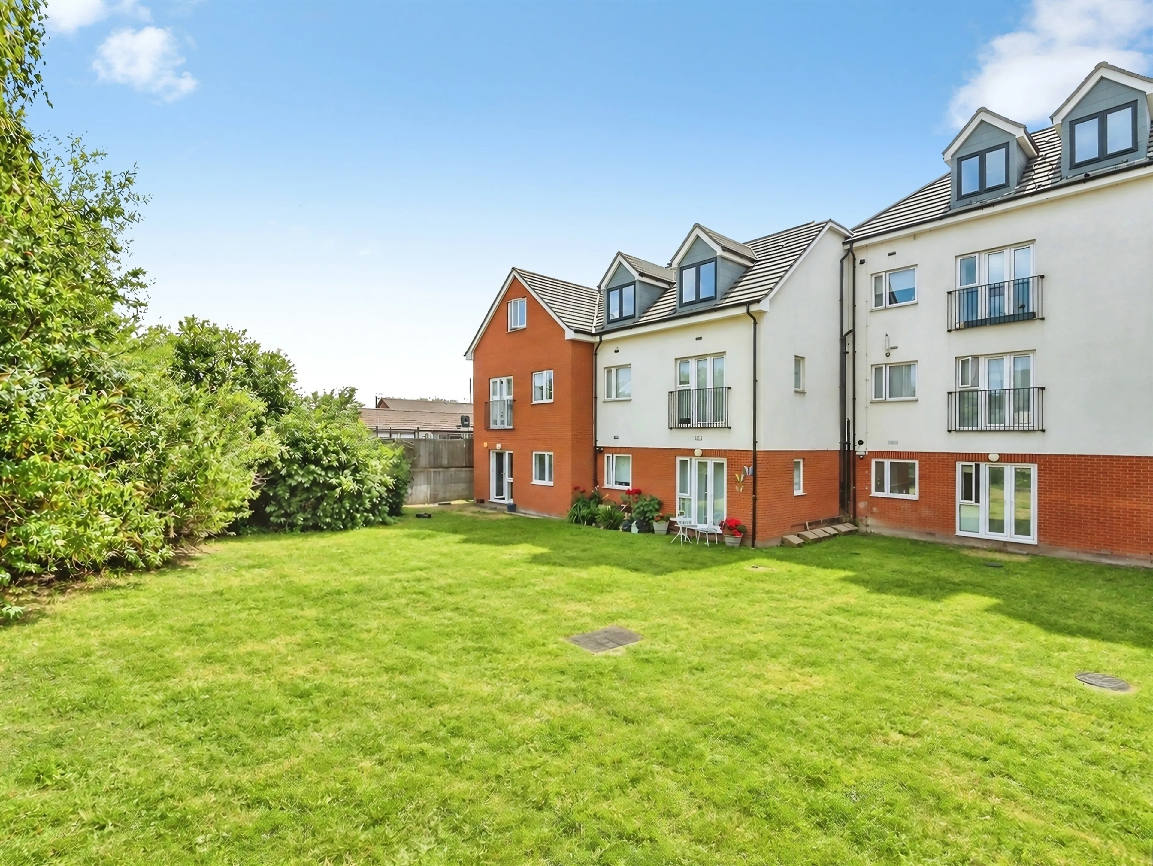 Property at New Road, Rainham