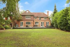Dukes Wood Drive, Gerrards Cross, SL9 photo 2