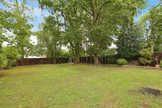 Dukes Wood Drive, Gerrards Cross, SL9 photo 8