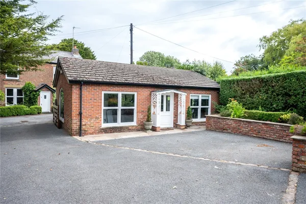 Hardhorn Village, Poulton-Le-Fylde, FY6 photo 37