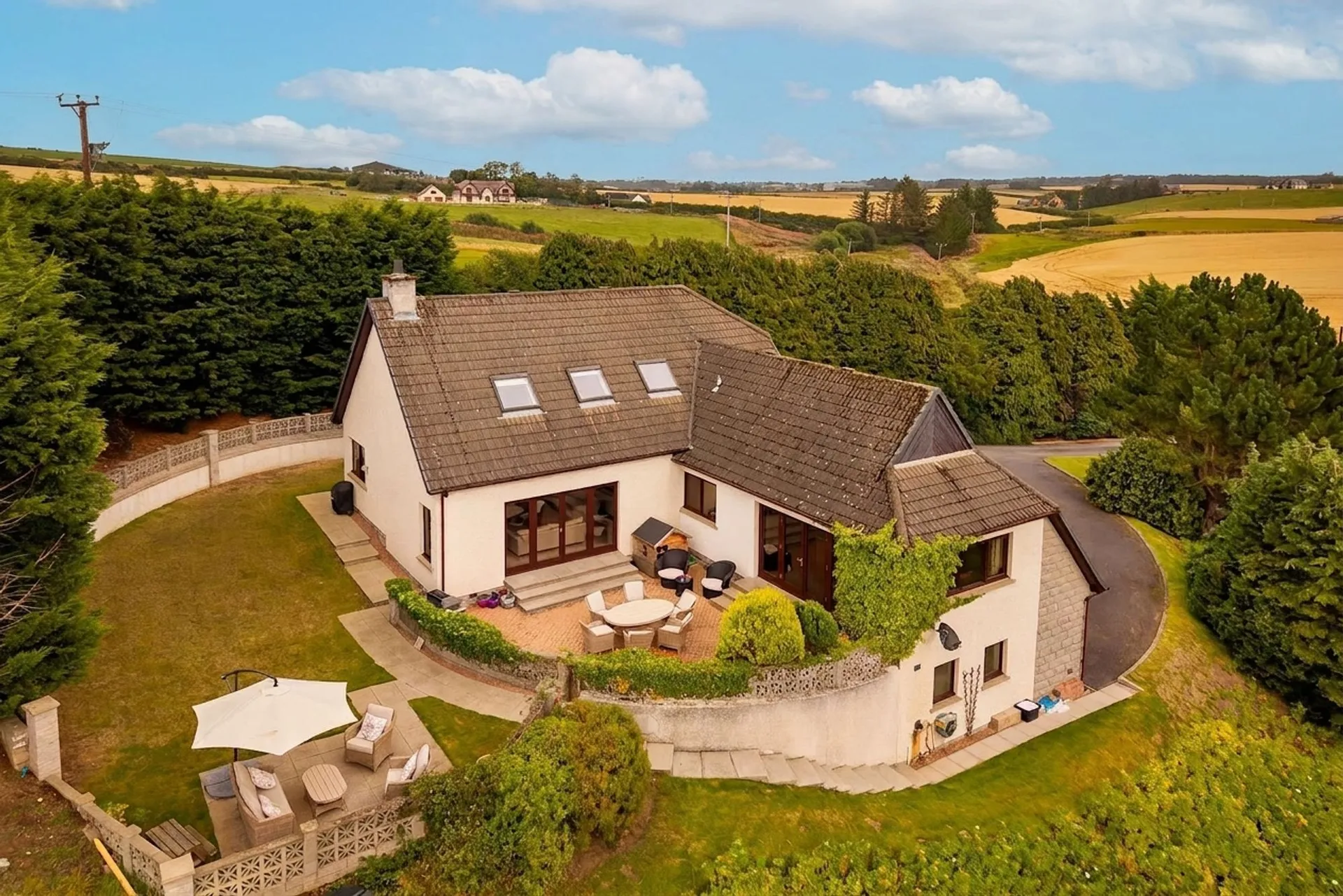 Property photo top 1