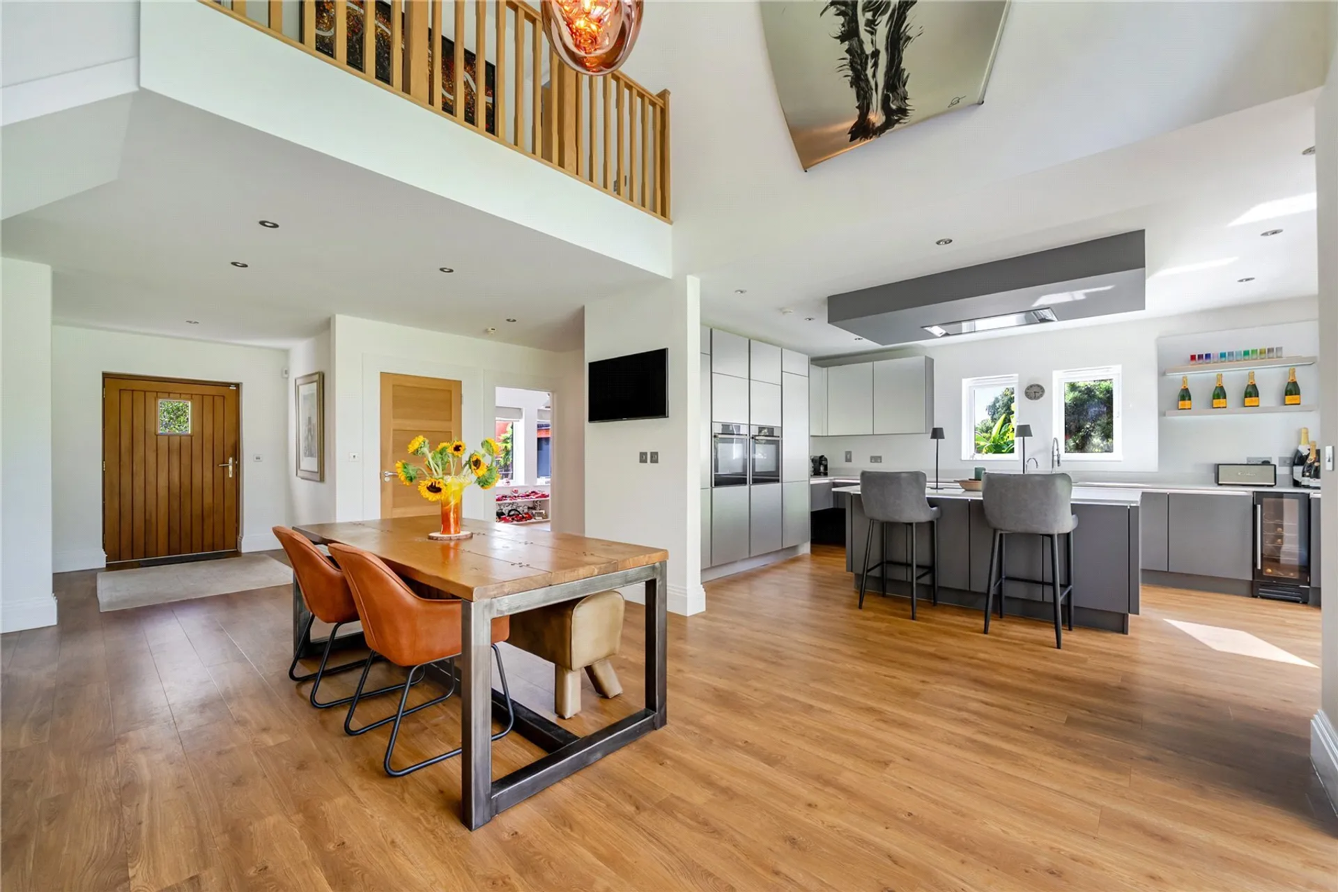 Property photo top 1