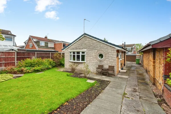 Snowdon Grove, ST. HELENS, Merseyside...