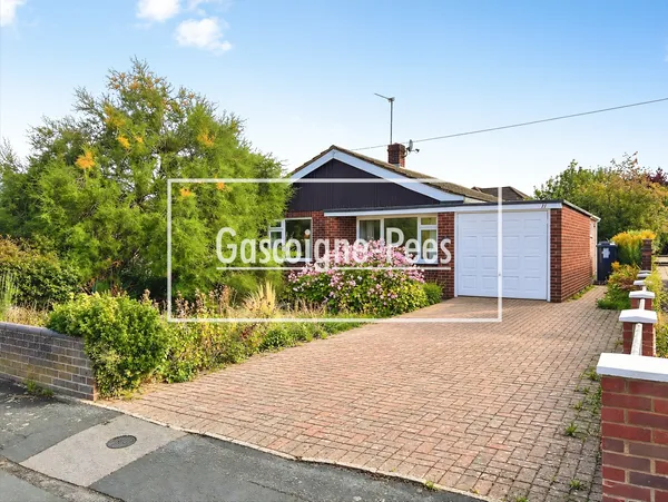 Holly Drive, Old Basing, RG24