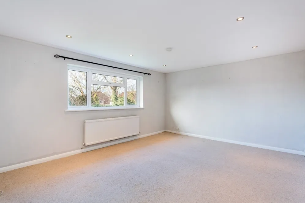 Prince Andrew Close Maidenhead SL6 photo 2