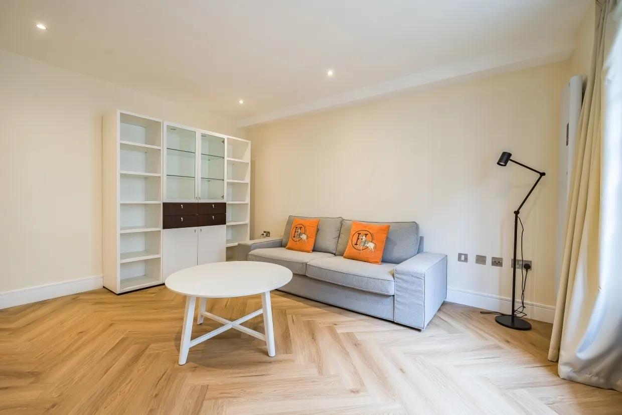 Cayenne Court, Shad Thames, SE1 photo 2