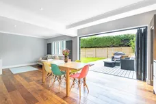 Littleheath Lane Cobham KT11 photo 3
