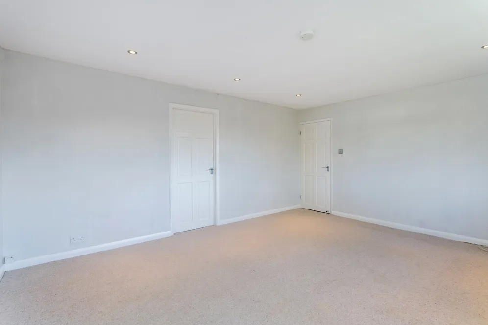 Prince Andrew Close Maidenhead SL6 photo 4