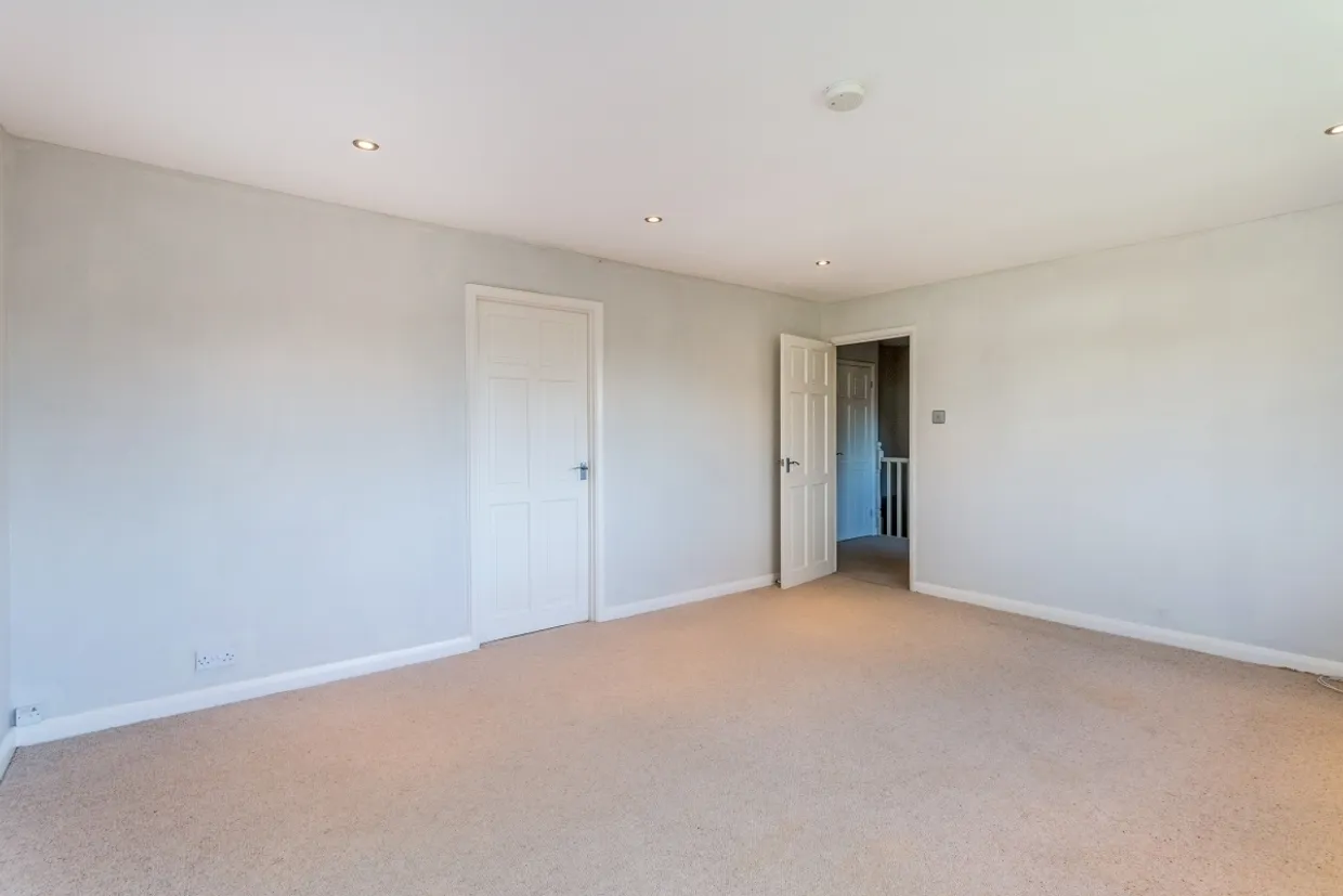 Prince Andrew Close Maidenhead SL6 photo 6
