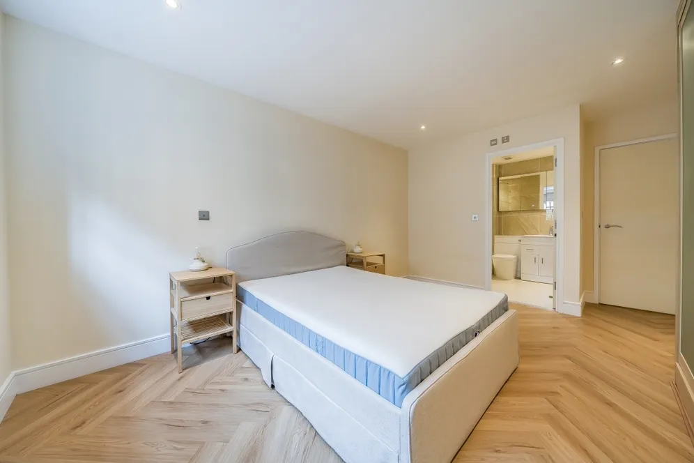 Cayenne Court, Shad Thames, SE1 photo 9