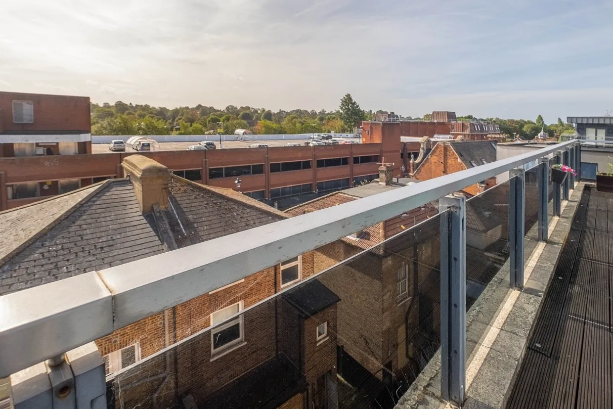 St. Mary's Road Surbiton KT6 photo 15