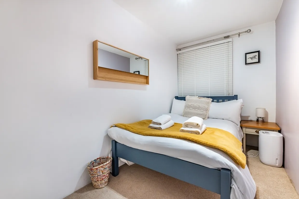 Lanark Road Westminster, London W9 photo 9