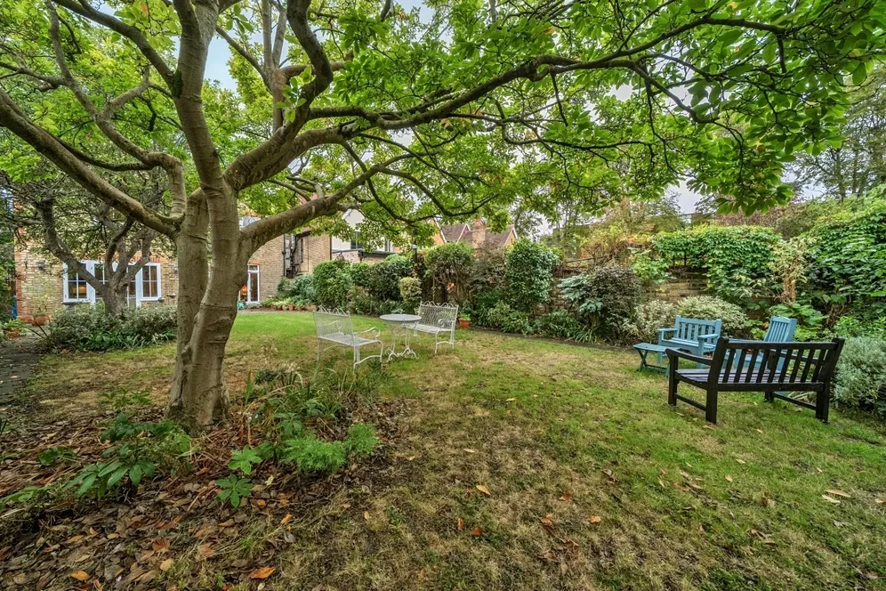 Gordon Road London, W5 (EPC E) photo 25