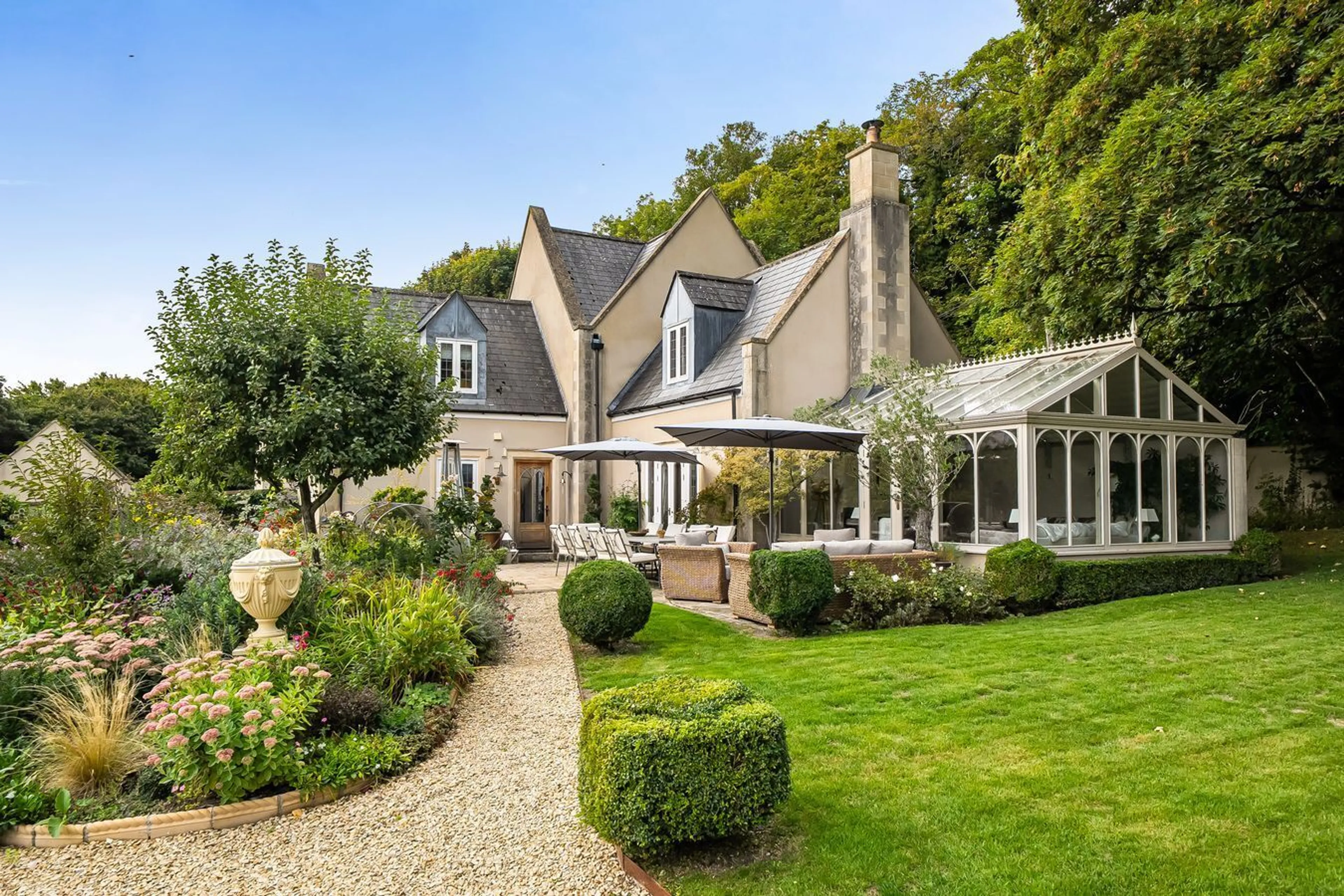 5 Acres and stables, Heytesbury, BA12