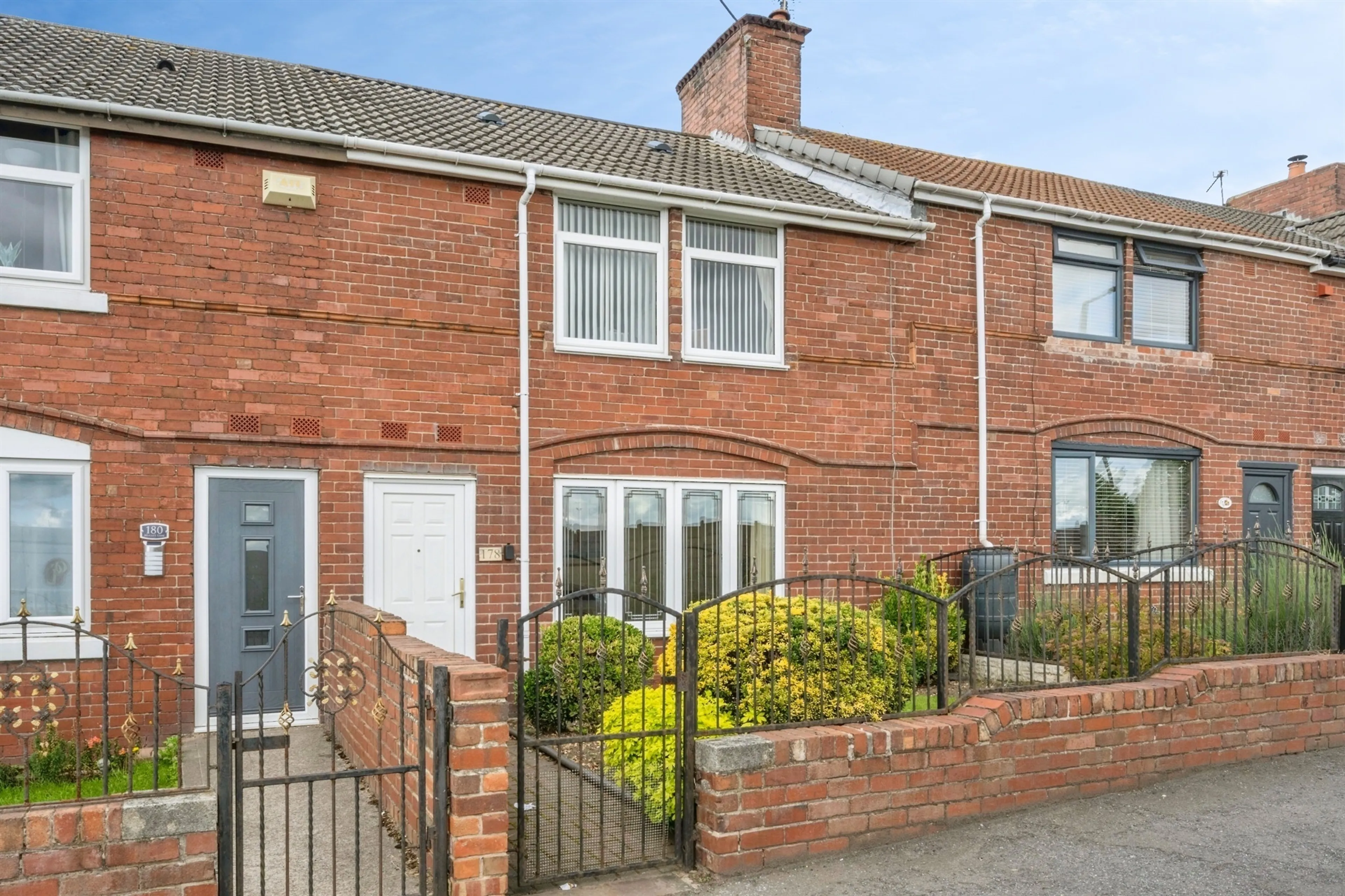 Property photo 0