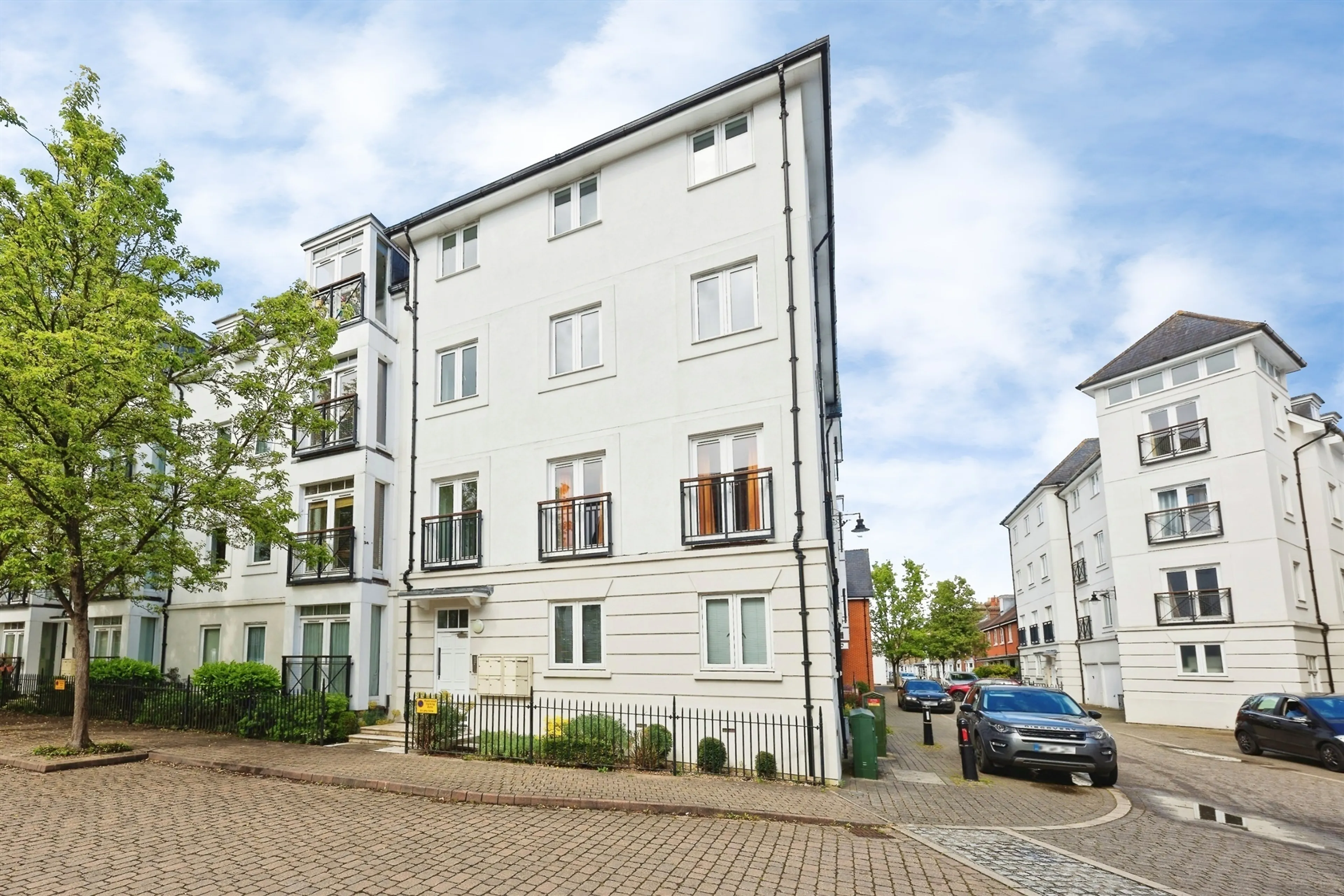 Property photo 0
