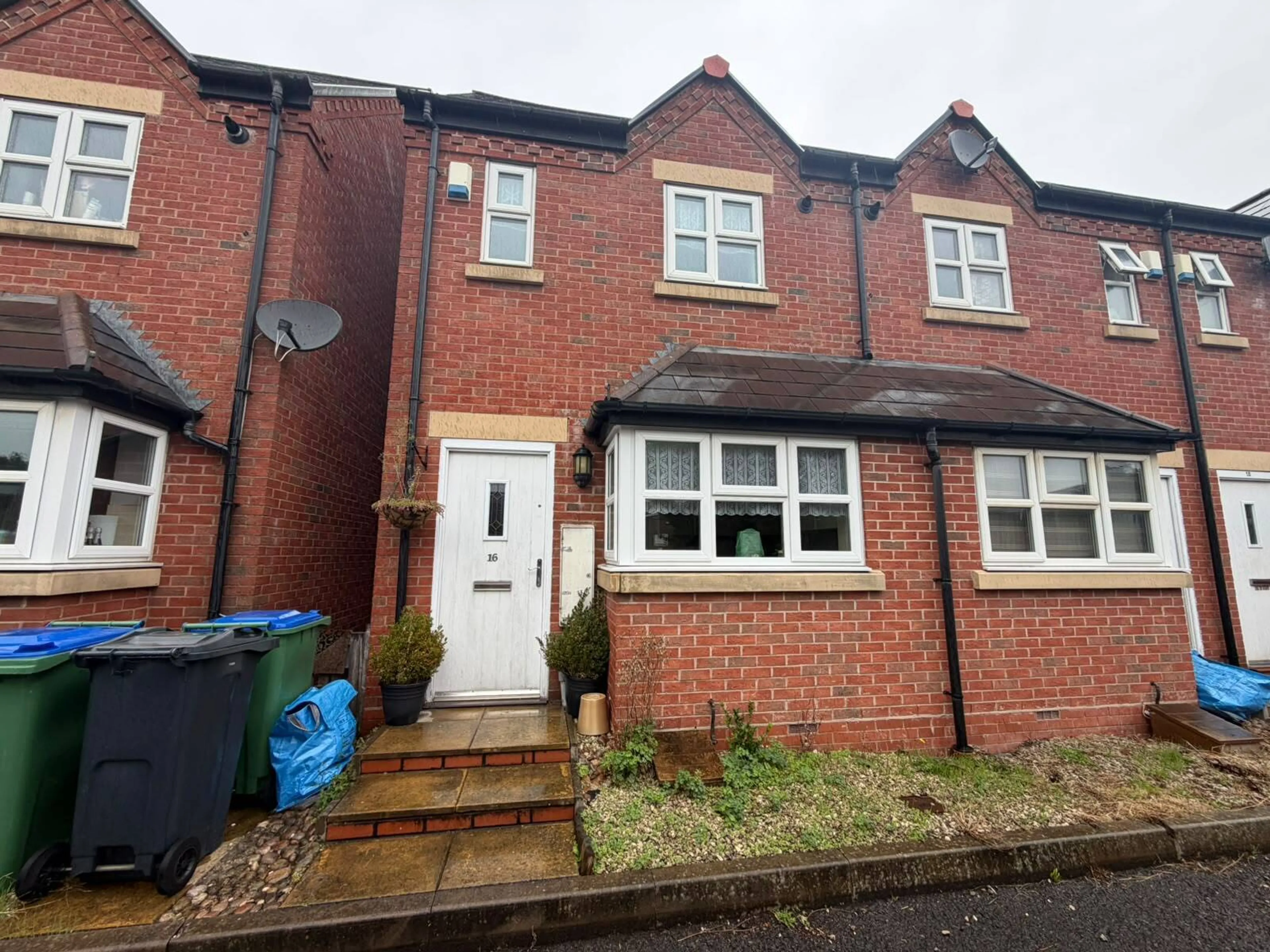 Property photo 0