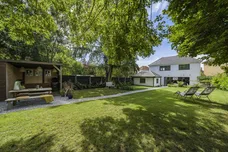 Highfield Gardens, Aldershot, GU11 photo 1