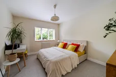 Highfield Gardens, Aldershot, GU11 photo 14