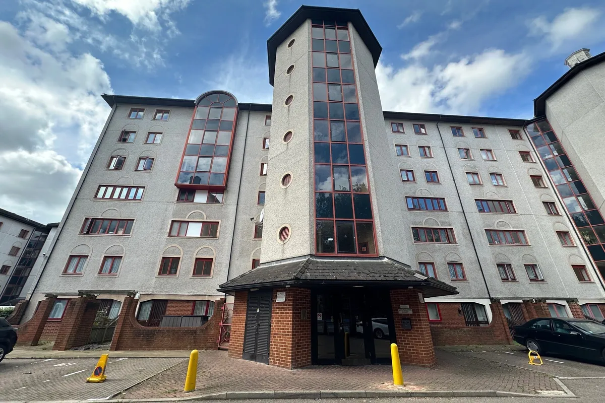 Eleanor Way, WALTHAM CROSS