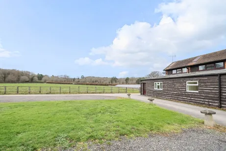 Plaistow Road Dunsfold GU8
