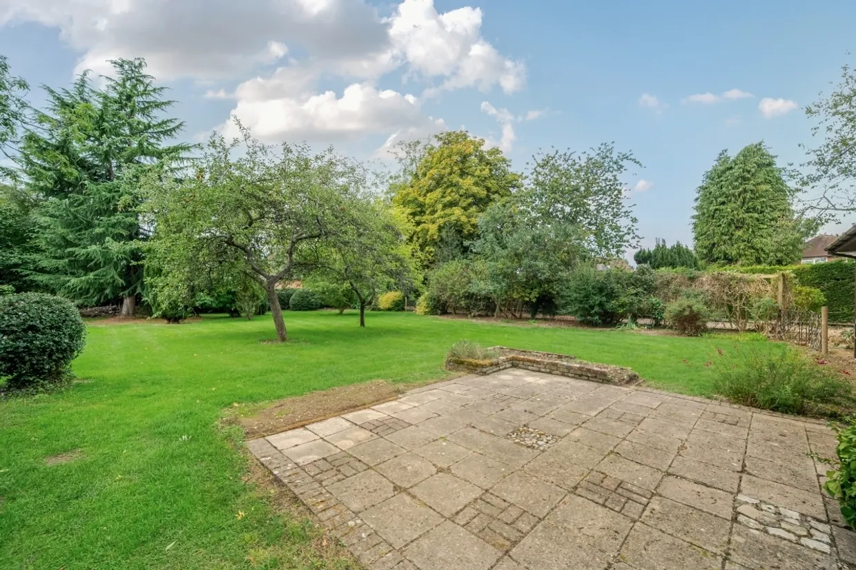 Nairdwood Lane Great Missenden HP16 photo 3