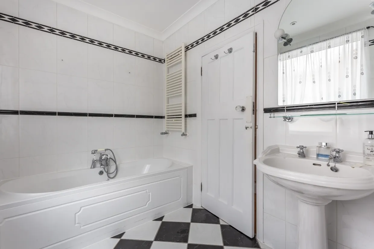 Anson Road London NW2 photo 13