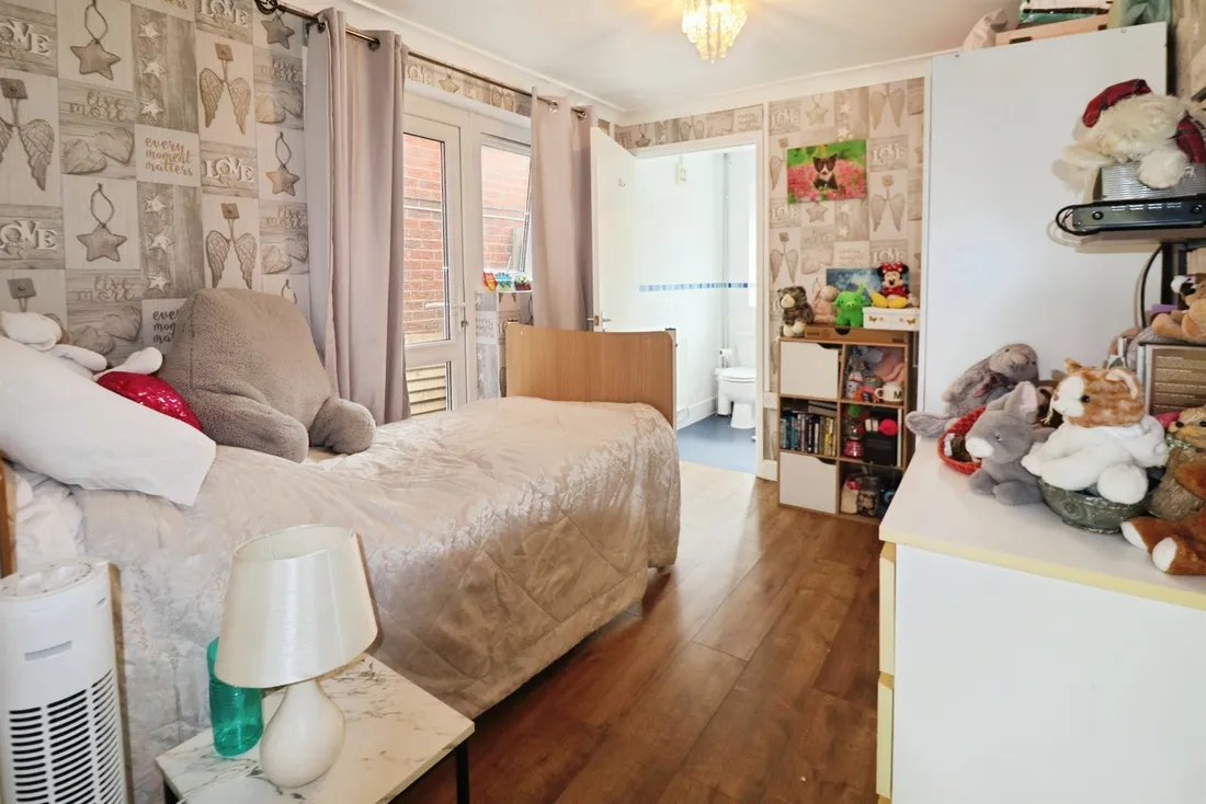 Property photo 12