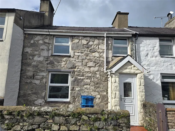 Cwm-y-Glo, Caernarfon, Gwynedd, LL55