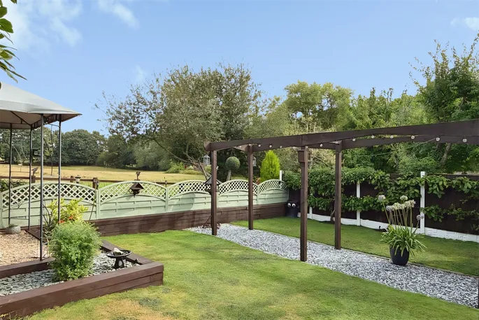Property carousel image 39