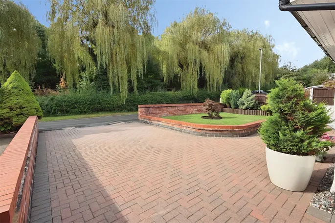 Property carousel image 44