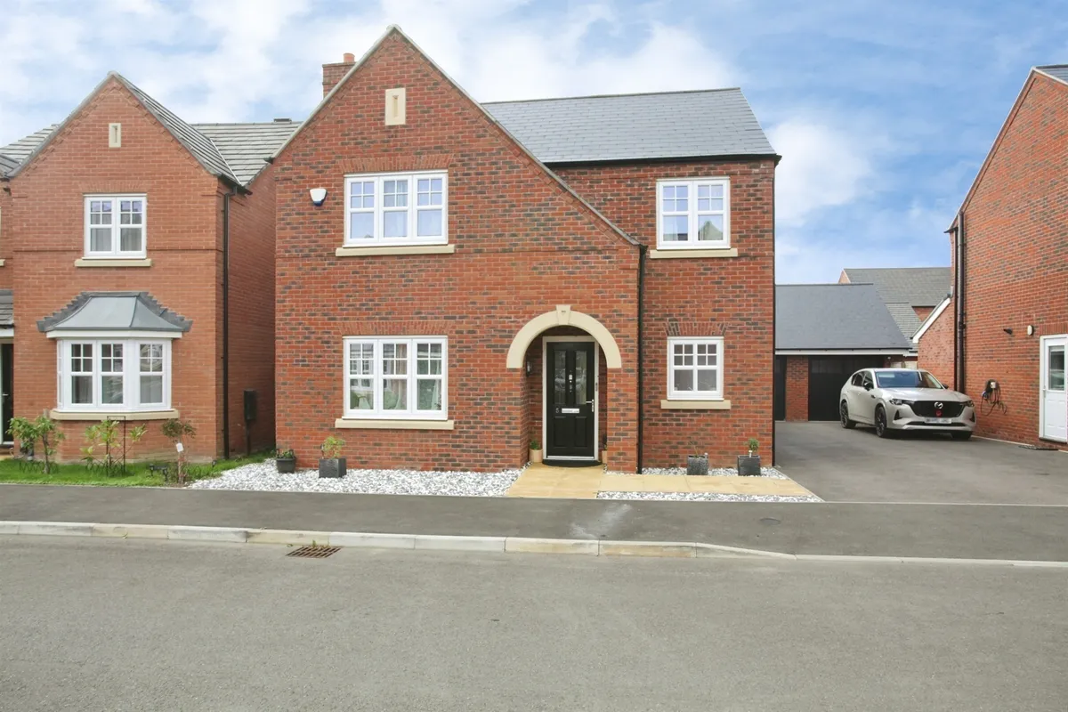 Anthorn Close, Houlton, Rugby